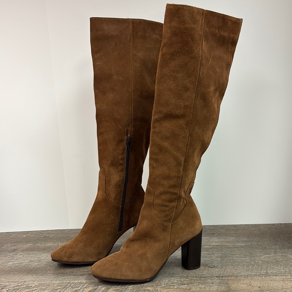 NEW Gem’s Suede Knee High Boots Made in Moldavia 39/8